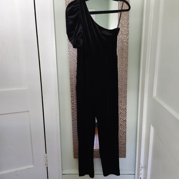 YUMI KIM Donna Black Velvet Puff Sleeve One-Shoulder Jumpsuit Size X-Small - Picture 3 of 8